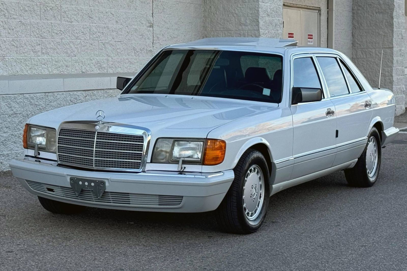 S-Class (W126) W126
